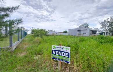 Imagem: O terreno possui 360m² de Área e está localizado em Curumim