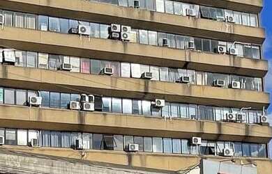 Imagem: A sala comercial possui 1 Banheiro, 20m² de Área Privada e