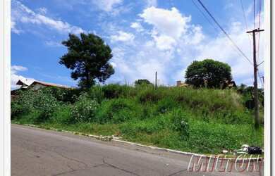 Imagem: O terreno possui 1m² de Área, Imóvel novo e está localizado