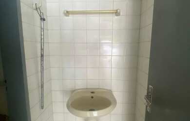 Imagem 11: Sala Comercial com 3 Dormitorio s localizado a no bairro em Igrejinha...