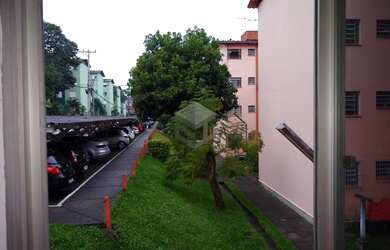 Imagem: O apartamento possui 1 Dormitório, 1 Banheiro, 1 Vaga na garagem