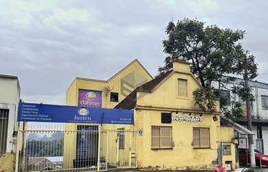 Imagem: A sala comercial possui 1 Banheiro, 89m² de Área Privada e