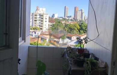 Imagem: A casa possui 5 Dormitórios, 2 Banheiros, 1 Vaga na garagem