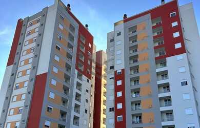 Imagem: O apartamento possui 2 Dormitórios, 1 Banheiro, 1 Vaga na garagem