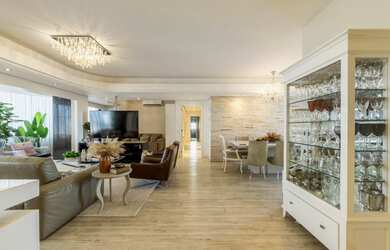 Imagem: O apartamento possui 3 Dormitórios, 3 Suítes, 5 Banheiros