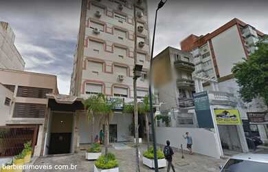 Imagem: A sala comercial possui 3 Banheiros, 4 Vagas na garagem, 337m²