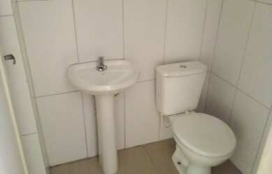 Imagem 2: Apartamento com 2 dormitórios na rua Costa Bairro Menino Deus