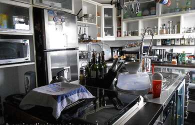 Imagem: O apartamento possui 1 Dormitório, 1 Suíte, 2 Banheiros, 2