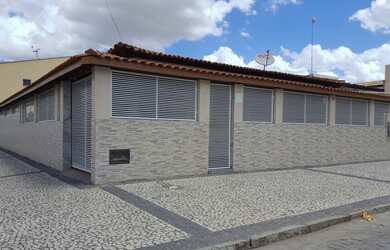 Imagem 2: Casa para aluguel, de esquina no bairro Brasilia