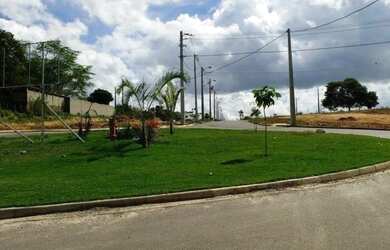 Imagem: O terreno possui 140m² de Área e está localizado em Castro