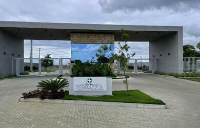 Imagem: O terreno possui 220m² de Área e está localizado em Castro