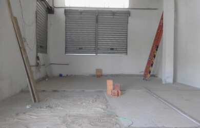 Imagem: A sala comercial possui 100m² de Área Privada e está localizado