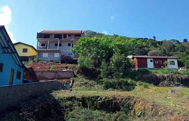 Imagem: O terreno possui 416m² de Área e está localizado em Piá