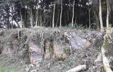 Imagem: O terreno possui 1.145m² de Área e está localizado em Vila