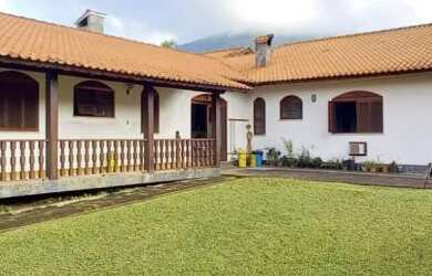 Imagem: Espetacular casa com três dormitórios, incluindo duas suítes