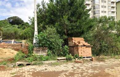 Imagem: O terreno possui 434m² de Área e está localizado em Pousada