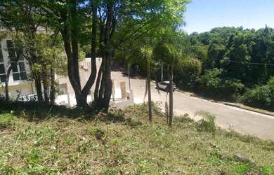 Imagem: O terreno possui 480m² de Área e está localizado em Bavária