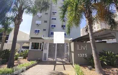 Imagem: O apartamento possui 2 Dormitórios, 1 Suíte, 2 Banheiros