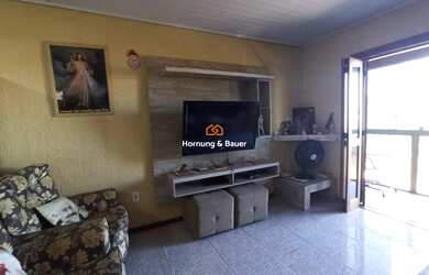 Imagem: A sala comercial e possui 5 Dormitórios, Suítes, 3 Banheiros