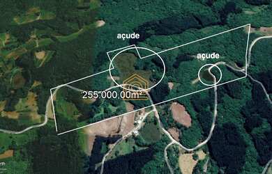 Imagem: O terreno possui 255.000m² de Área e está localizado em