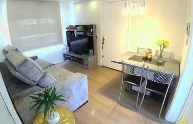 Imagem: O apartamento possui 2 Dormitórios, 1 Banheiro, 1 Vaga na garagem