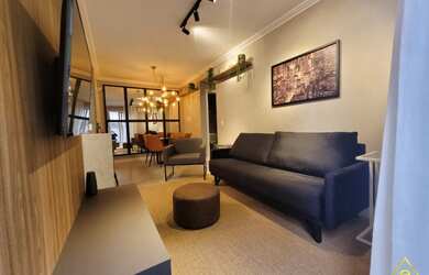 Imagem: O apartamento possui 2 Dormitórios, 1 Suíte, 2 Banheiros