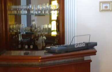 Imagem: A casa possui 3 Dormitórios, 3 Suítes, 4 Banheiros, 405m²