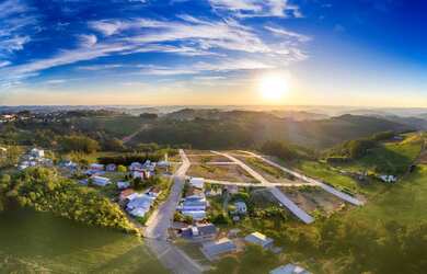 Imagem: O terreno possui 469m² de Área e está localizado em Monte
