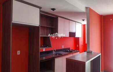 Imagem: O apartamento possui 2 Dormitórios, 1 Banheiro, 2 Vagas na