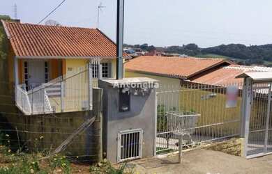 Imagem: A casa possui 3 Dormitórios, 2 Banheiros, 117m² de Área Privada