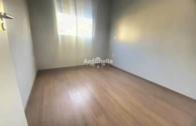 Imagem: A casa possui 3 Dormitórios, 1 Suíte, 1 Banheiro, 112m² de