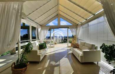 Imagem: A casa em condomínio possui 3 Dormitórios, 1 Suíte, 4 Banheiros