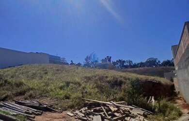 Imagem: O terreno possui 300m² de Área e está localizado em Jardim