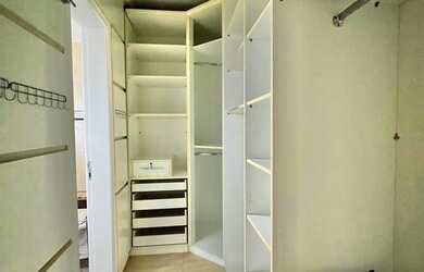 Imagem 9: Apartamento com 4 Dormitorio s localizado a no bairro Marechal Rondon...