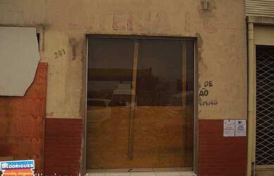 Imagem: A sala comercial possui 2 Banheiros, 140m² de Área Privada