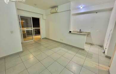 Imagem: O apartamento possui 3 Dormitórios, 1 Suíte, 2 Banheiros