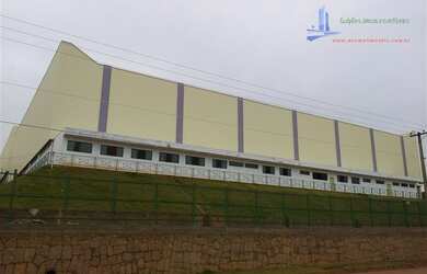 Imagem: O depósito possui 8 Banheiros, 12 Vagas na garagem, 20.000m²