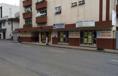 Imagem: A sala comercial possui 3 Banheiros e está localizado em Centro