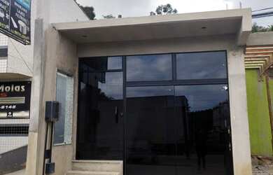 Imagem: A casa possui 1 Dormitório e 1 Banheiro e está localizado