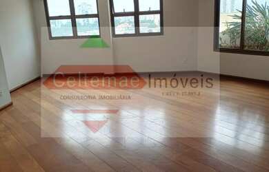 Imagem: O apartamento possui 5 Dormitórios, 2 Suítes, 5 Banheiros