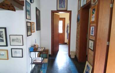 Imagem: A chácara possui 3 Dormitórios, 1 Suíte, 4 Banheiros, 3 Vagas