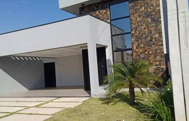 Imagem: A casa em condomínio possui 3 Dormitórios, 3 Suítes, 5 Banheiros