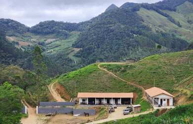 Imagem: A chácara possui 1 Dormitório, 80.000m² de Área e está