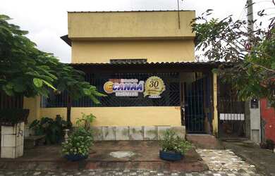 Imagem: A casa possui 2 Dormitórios, 1 Suíte, 2 Banheiros, 1 Vaga