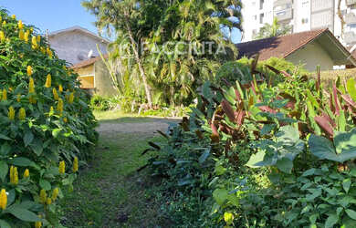 Imagem: O terreno possui 60m² de Área e está localizado em Centro