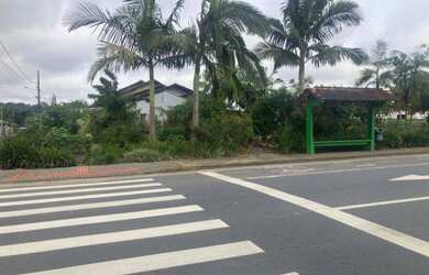 Imagem: O terreno e está localizado em Amizade, Jaraguá do Sul à