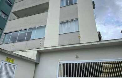 Imagem: O apartamento possui 2 Dormitórios, 1 Suíte, 1 Banheiro, 1