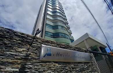 Imagem: O apartamento possui 3 Dormitórios, 3 Suítes, 1 Banheiro