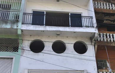 Imagem: A casa possui 3 Dormitórios, 1 Suíte, 2 Banheiros, 2 Vagas