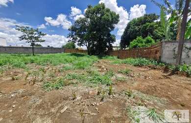 Imagem: O terreno possui 429m² de Área e está localizado em Cardoso